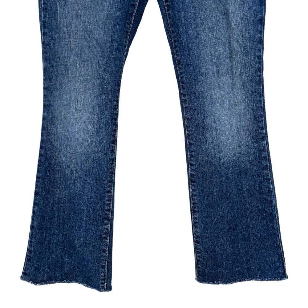 Levi’s Bootcut 515 Ankle Jeans Blue Denim Raw Hem Button Pocket Womens SZ 6 Long